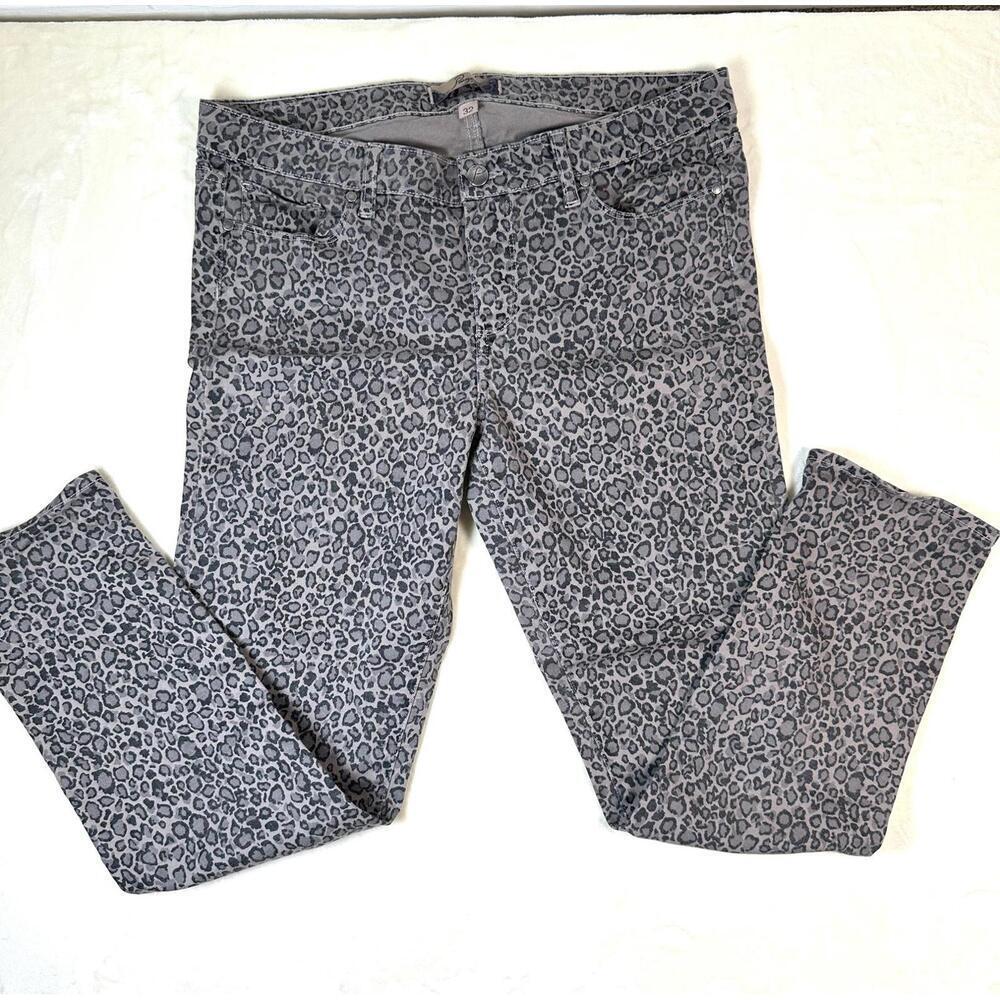 Paige Peg Skinny Gray Leopard Print Jeans Women’s Sz 32 Premium Denim